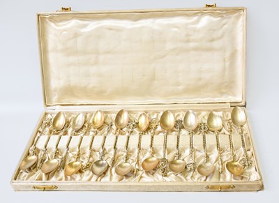 Lot 148 - A Cased Set of Eighteen Continental...