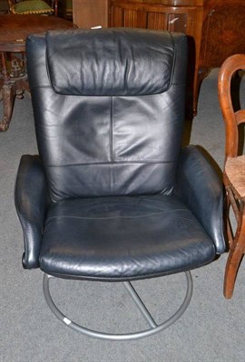 Lot 508 - Black leatherette swivel chair