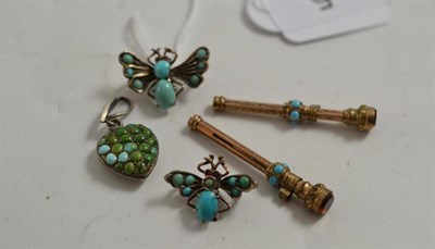 Lot 5 - A turquoise set heart pendant, two turquoise set bug brooches, a Victorian pencil and a pick