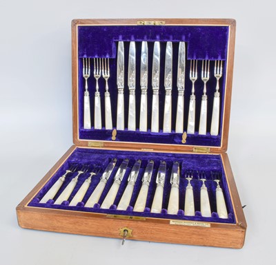 Lot 101 - A Cased Set of Edward VII Silver and Mother-of-...