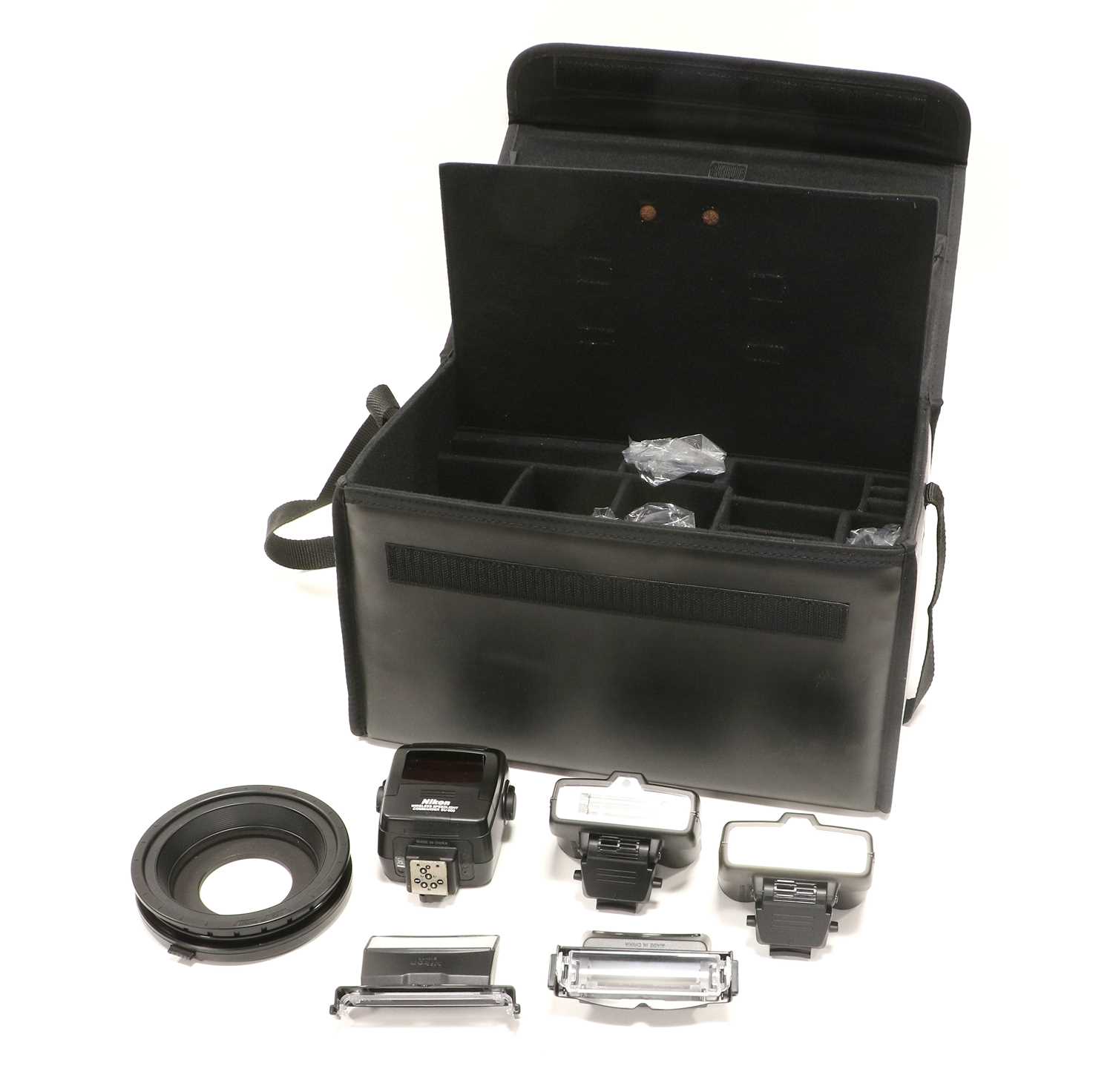 Lot 182 - Nikon Close-Up Speedlight Commander Kit R1C1