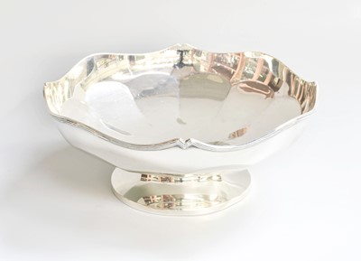 Lot 19 - A George V Silver Bowl, by William Greenwood...