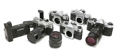 Lot 206 - Various Cameras