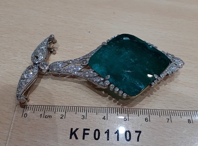 Lot 2343 - A Belle Epoque Colombian Emerald and Diamond...