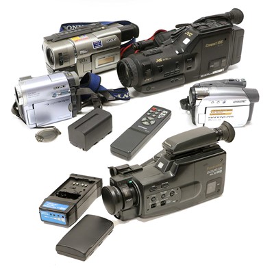 Lot 201 - Various Camcorders