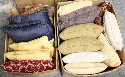 Lot 281 - A Quantity of Various Modern Cushions (two boxes)