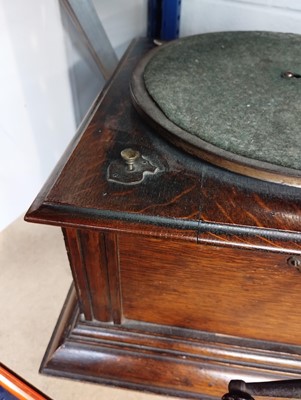 Lot 245 - A Peerless Gramophone, with red toleware horn