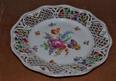 Lot 112 - A Schumann dish