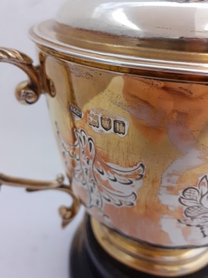Lot 2137 - A George V Silver-Gilt Porringer and Cover