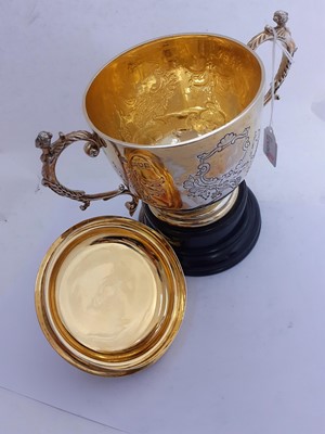 Lot 2137 - A George V Silver-Gilt Porringer and Cover