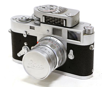 Lot 162 - Leica M2 Camera