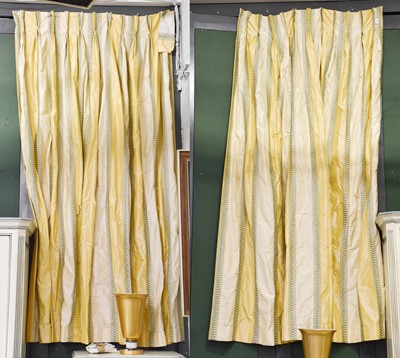 Lot 1178 - A Pair of Curtains in Colefax and Fowler Silk...