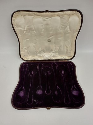 Lot 2208 - A Cased Set of Six Victorian Parcel-Gilt Silver Berry-Spoons and a Sifting Spoon