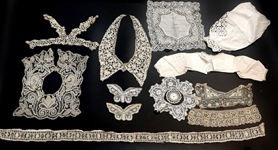 Lot 2031 - Early 20th Century Lace comprising four lace...