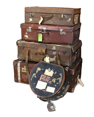 Lot 171 - An Early 20th Century Trunk, labelled Pukka,...