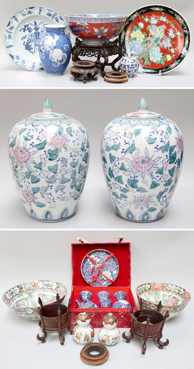 Lot 189 - Assorted Chinese and Japanese Porcelain,...