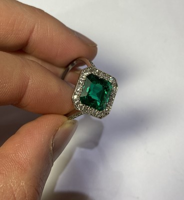 Lot 2331 - An Early 20th Century Colombian Emerald and...