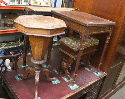 Lot 1318 - An Edwardian Mahogany Envelope Card Table, on...