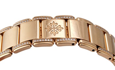Lot 2193 - Patek Philippe: A Fine Lady's 18 Carat Rose...
