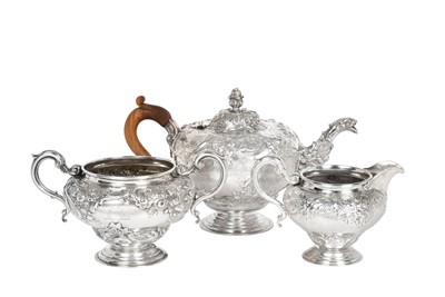 Lot 214 - A Three-Piece Victorian and Edward VII Silver Tea-Service