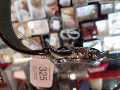 Lot 325 - A Seiko Automatic Green Dial Wristwatch