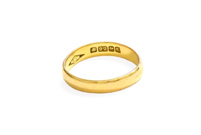 Lot 439 - A 22 Carat Gold Band Ring, finger size K1/2...