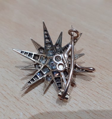 Lot 2101 - A Victorian Diamond Star Brooch/Pendant, circa...