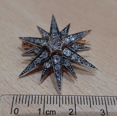 Lot 2101 - A Victorian Diamond Star Brooch/Pendant, circa...