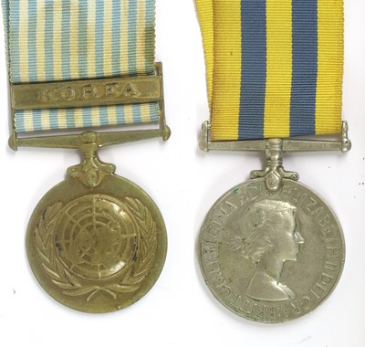 Lot 90 - A Korea Pair, comprising Korea Medal 1950-53,...