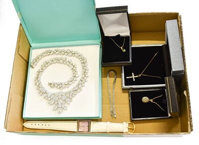 Lot 471 - A Quantity of Jewellery, including a 9 carat...