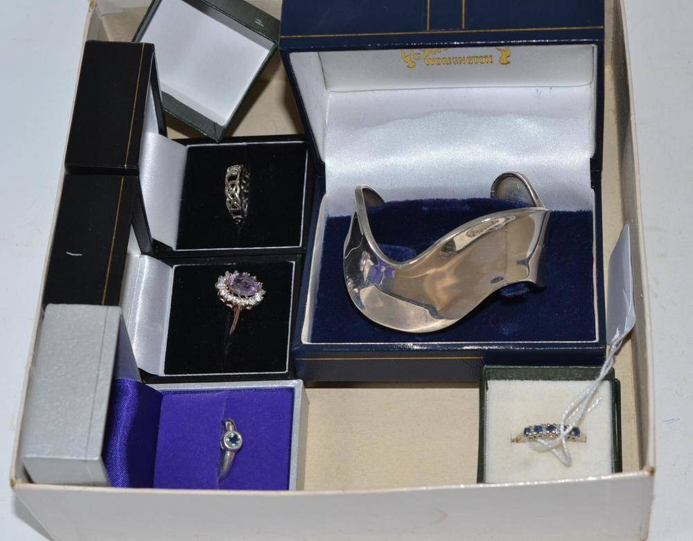 Lot 360 - A 9ct gold sapphire and diamond half eternity ring, a 9ct gold Celtic ring, two dress rings and...