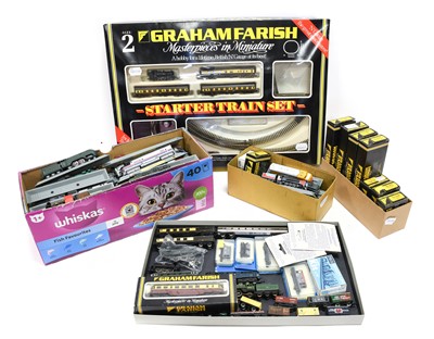 Lot 3212 - Graham Farish N Gauge 8548 GWR Tank Passenger Set