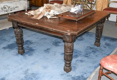 Lot 1333 - A Victirian Oak Wind Out Dining Table, no...