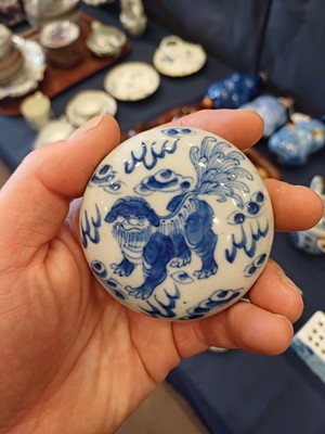 Lot 75 - A Chinese Porcelain Seal Paste Pot and Cover,...