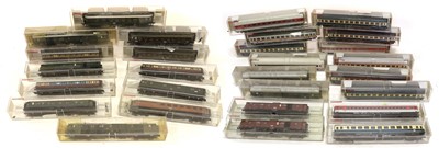 Lot 3242 - Fleischmann HO Gauge Coaches