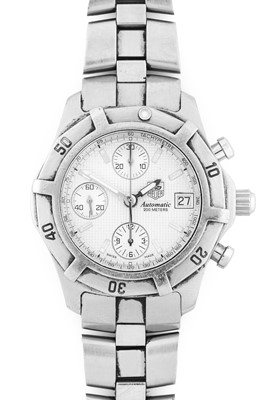 Lot 2419 - Tag Heuer: A Stainless Steel Automatic...