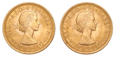 Lot 199 - 2x Elizabeth II, Sovereigns 1963; one or two...