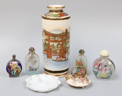 Lot 281 - Three Chinese Glass Snuff Bottles, 20th...