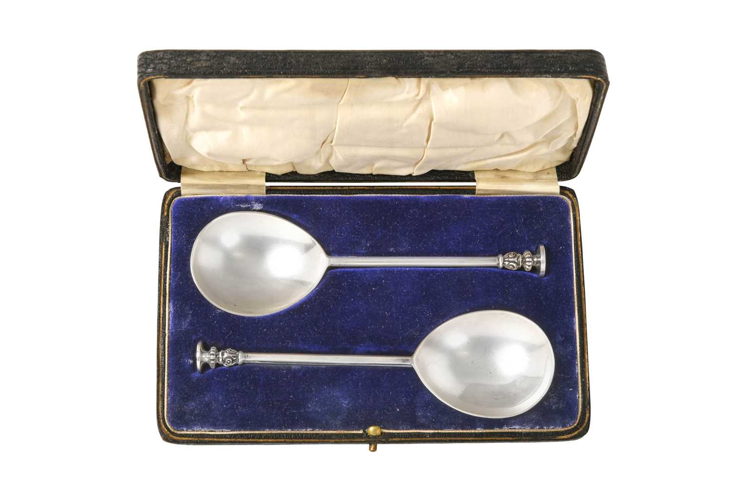 Lot 2201 - A Cased Pair of George V Silver Seal-Top Spoons