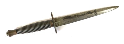 Lot 231 - A Second World War Fighting Knife, Third...