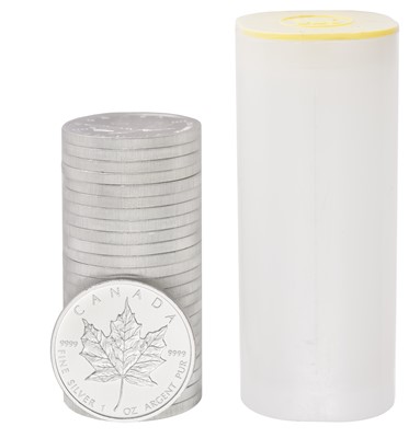 Lot 146 - 25x Canada Fine Silver Maple Leaf Coins 2012;...