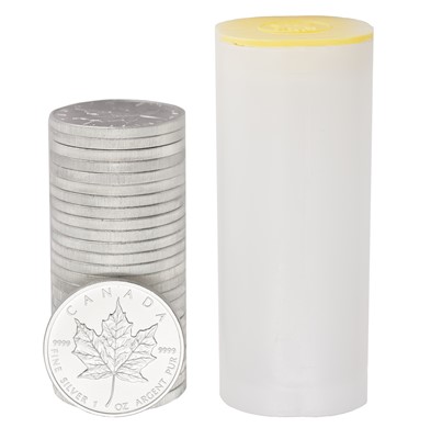 Lot 145 - 26x Canada Fine Silver Maple Leaf Coins 2011;...