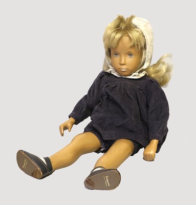Lot 2089 - Circa 1960s Trendon Sasha Doll, with hand...