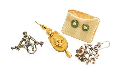 Lot 43 - A Small Quantity of Jewellery, comprising of...