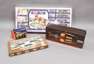 Lot 3360 - Marklin Mini-Club Z Gauge 8909S Tank Goods Set