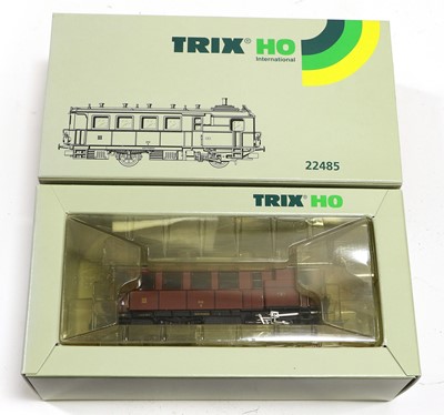 Lot 3358 - Trix HO Gauge 22485 Steam Railcar DW 8