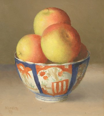 Lot 1039 - Gerald Norden (1912-2000) "Apples in an Imari...