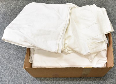 Lot 1135 - Quantity of damask table linens