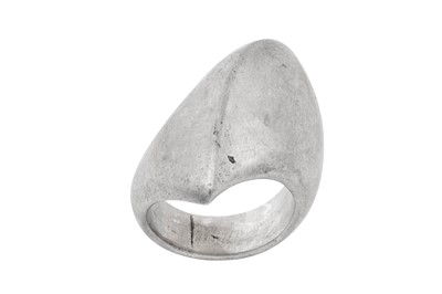 Lot 2068 - A Ring, designed by Nanna Ditzel for Georg...