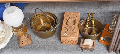 Lot 171 - A Collection of Assorted Metalwares, 18th...